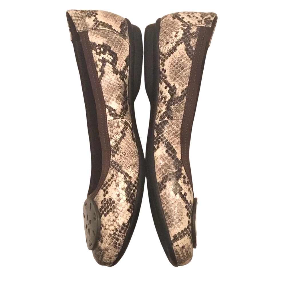 Clarks Gracelin Zone Ballet Flats Snakeskin with Brown Medallion Accent  Size: 9 - Picture 7 of 12